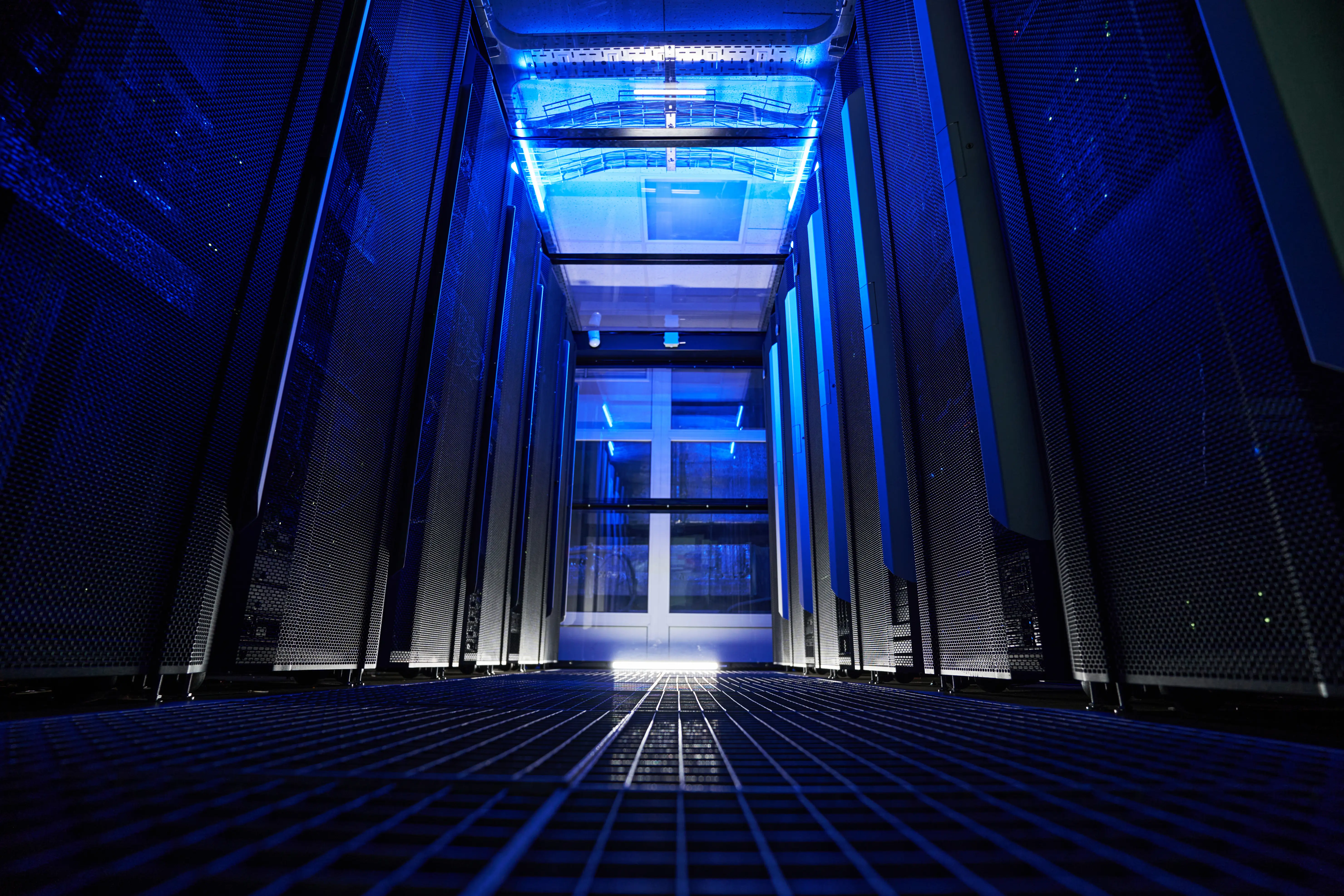 Secure Anonymous Hosting Background