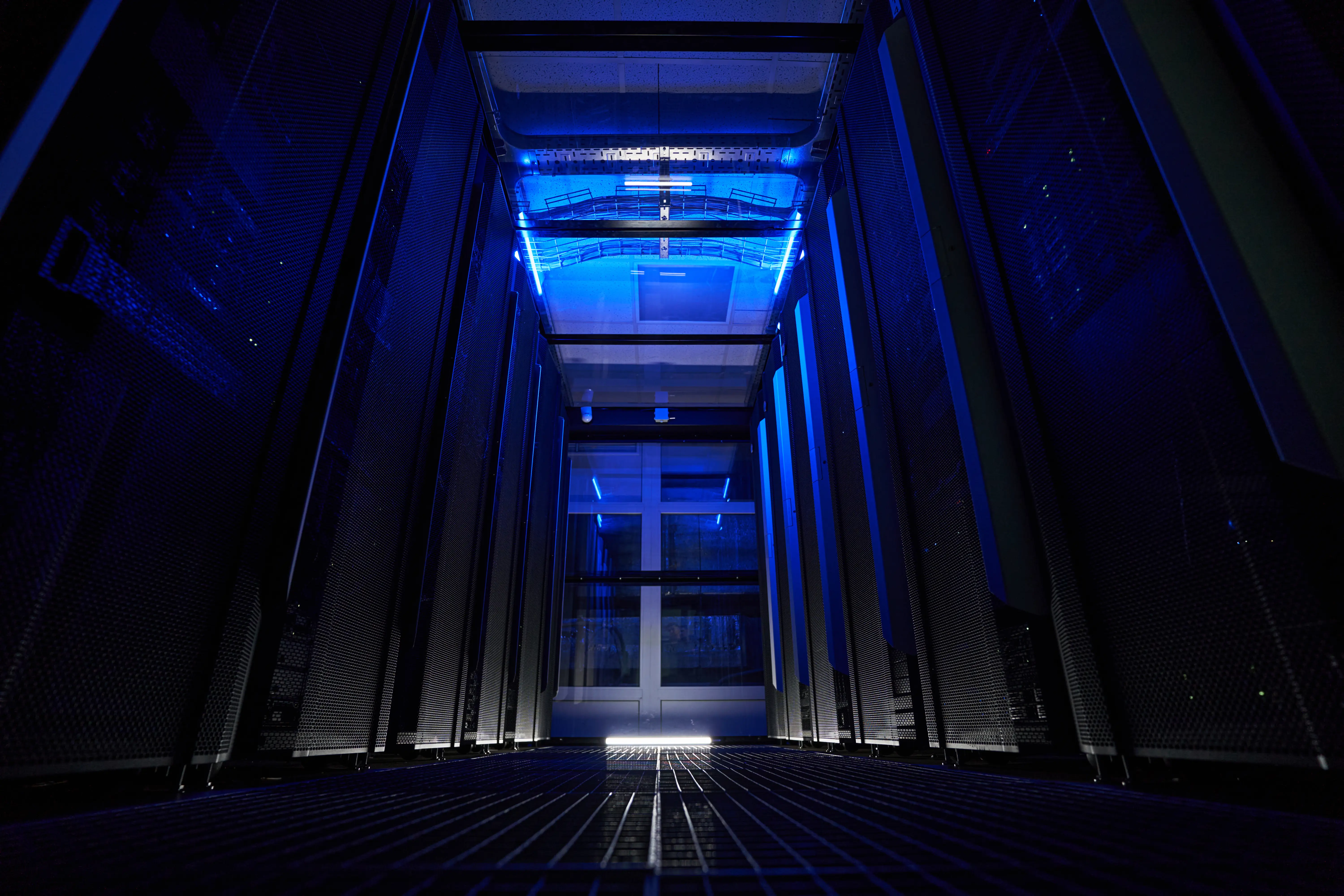 Secure Anonymous Hosting Background